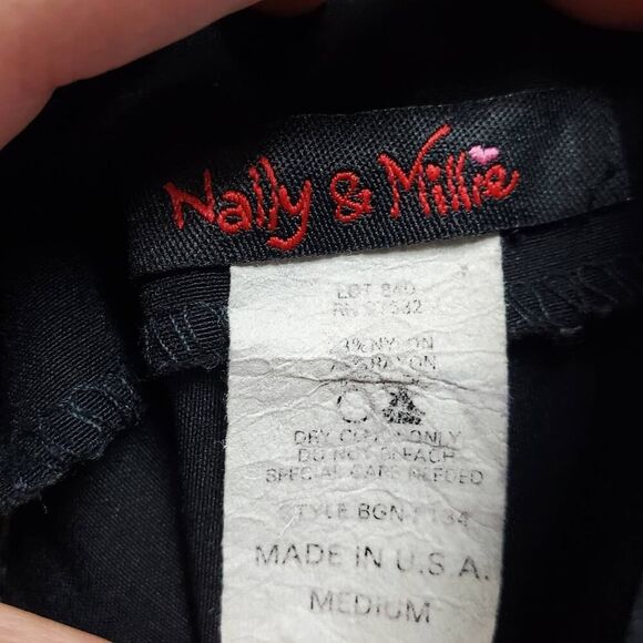 Nally & Millie Floral Rhinestone Pants Black Size Medium - Picture 3 of 7